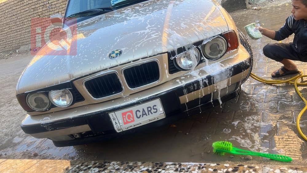 بی ئێم دەبڵیو سیریەس 5